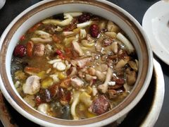 -东巴谷野生菌火锅餐厅