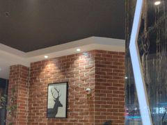 -艺漫酒店(苏州寒山寺狮山路地铁站店)