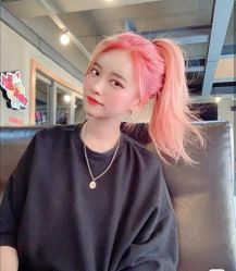 -时尚殿堂明星门店