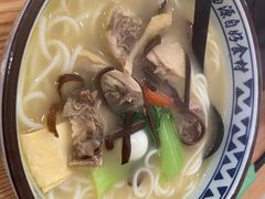 -蒙自源米线大王(信利城市广场店)