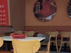 -红渡小香·牛肉麻辣香锅(车站南路店)