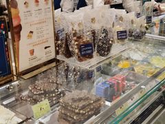 -VENCHI 闻绮(上海佛罗伦萨小镇店)