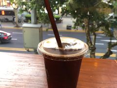 -星巴克臻选(上海淮海百盛购物中心店)