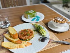 -Mark&Mars Restaurant