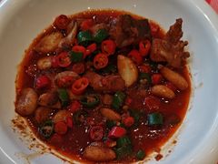 鮰鱼头鱼二吃—红烧-巴陵全鱼席(湖南老字号汴河街店 )