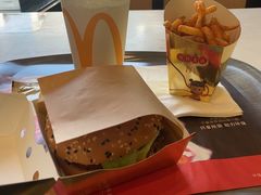 -麦当劳(海岸城店)