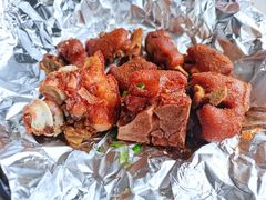 手抓烤猪手-野蔓果·山野菜(西湖景区·龙井茶田店)