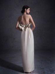 -Renee芮亦婚纱