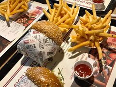 -The Habit Burger Grill 哈比特汉堡(复兴soho店)