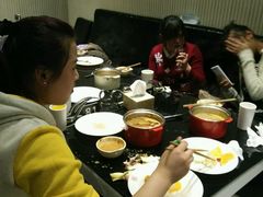 -环球约客烤涮自助(铜锣湾店)