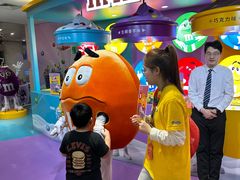 -m豆巧克力世界(上海世茂广场店)