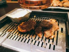-臻牛烤肉