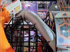 -嗨翻Hi-Fun竞技主题乐园·蹦床亲子生日轰趴(国光1937店)