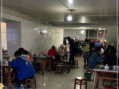 大堂-正宗杨记普洱酸醋米线(总店)