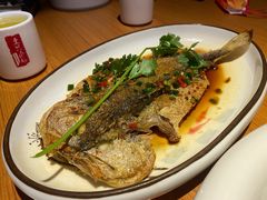 香煎黄花鱼-壹只卤鹅 · 潮汕菜(京基百纳店)