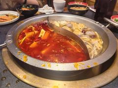 -沸炉重庆老火锅(军事博物馆店)