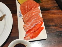 -四海一家自助餐(益田假日广场店)