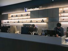 -瑞幸咖啡(宝华国际广场店)