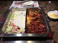 -月满大江经典火锅(任城路店)