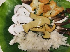 -钢管厂五区小郡肝串串香火锅(梅川路店)