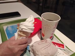 -麦当劳(虹口星荟中心店)