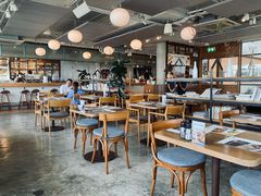 -ROAST coffee & eatery