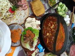 -赵美丽·重庆社区火锅·直营店(火车东站·中豪国际店)