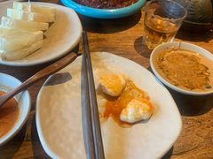 -老牌坊云南鱼豆花火锅(爱建店)