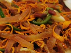 -石磨豆花家常菜·牦牛排土火锅