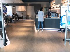 -瑞幸咖啡(宝华国际广场店)
