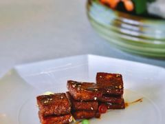 松板肉-世博源公馆·本帮融合菜·主题包厢·江景餐厅