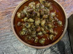 -老街烧烤大排档·地道湖北菜·龙虾馆(汉口火车站店)