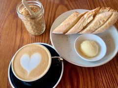 -ROAST coffee & eatery