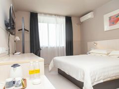 -锦江之星(西安大雁塔小寨地铁站店)