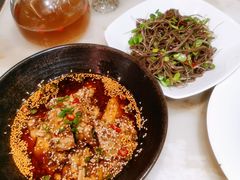 香椿苗拌黑豆丝-京华烟云·北京烤鸭(领展购物广场·中关村店)
