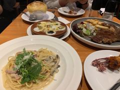 培根蘑菇奶油意大利面-新贝乐意大利餐厅(苏州中心店)