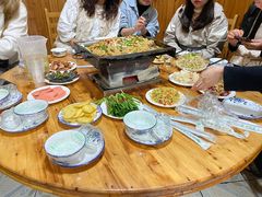 -宏兴烤鱼山庄(宣恩总店)