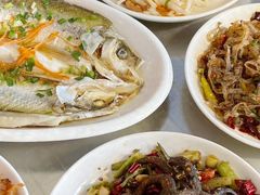 -丹水桥地锅鱼·翘嘴鲌·地方特色全鱼宴(丹江口大坝店)