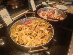 -大中华希尔顿酒店-念自助餐·嗨啤·小龙虾