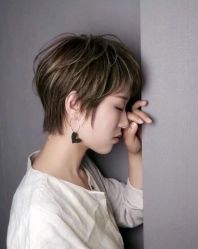 -八佰伴8008星级形象店