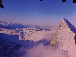 -翱翔飞越地平线