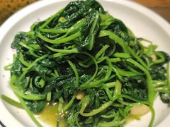 -黄泥岗·地道湖北菜(奥特莱斯店)