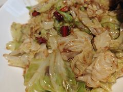 -阿瓦山寨·湘菜现炒·剁椒鱼头王(咸阳总店)