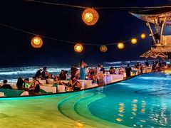 -FINNS Beach Club