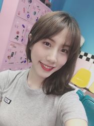 -变画·发型STUDIO