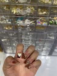 -尤米一站式美甲美睫