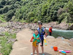 -安吉龙王山峡谷漂流