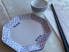 餐具摆设-避风塘潮粤海鲜酒楼