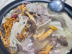 -九寨特色牦牛肉汤锅 羊肉汤锅