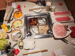 -海底捞火锅鲜切牛肉主题店(长寿路店)